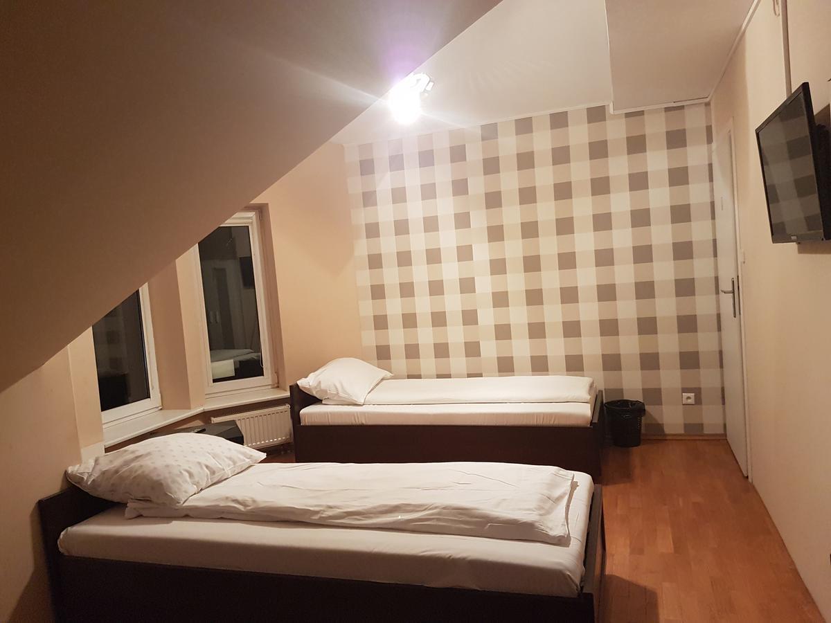 Duszka Hostel Warsaw Exterior photo